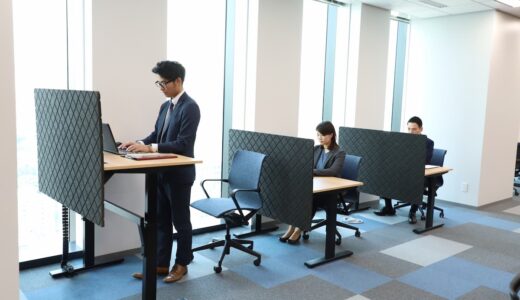 スタンディングデスクで仕事をするメリット